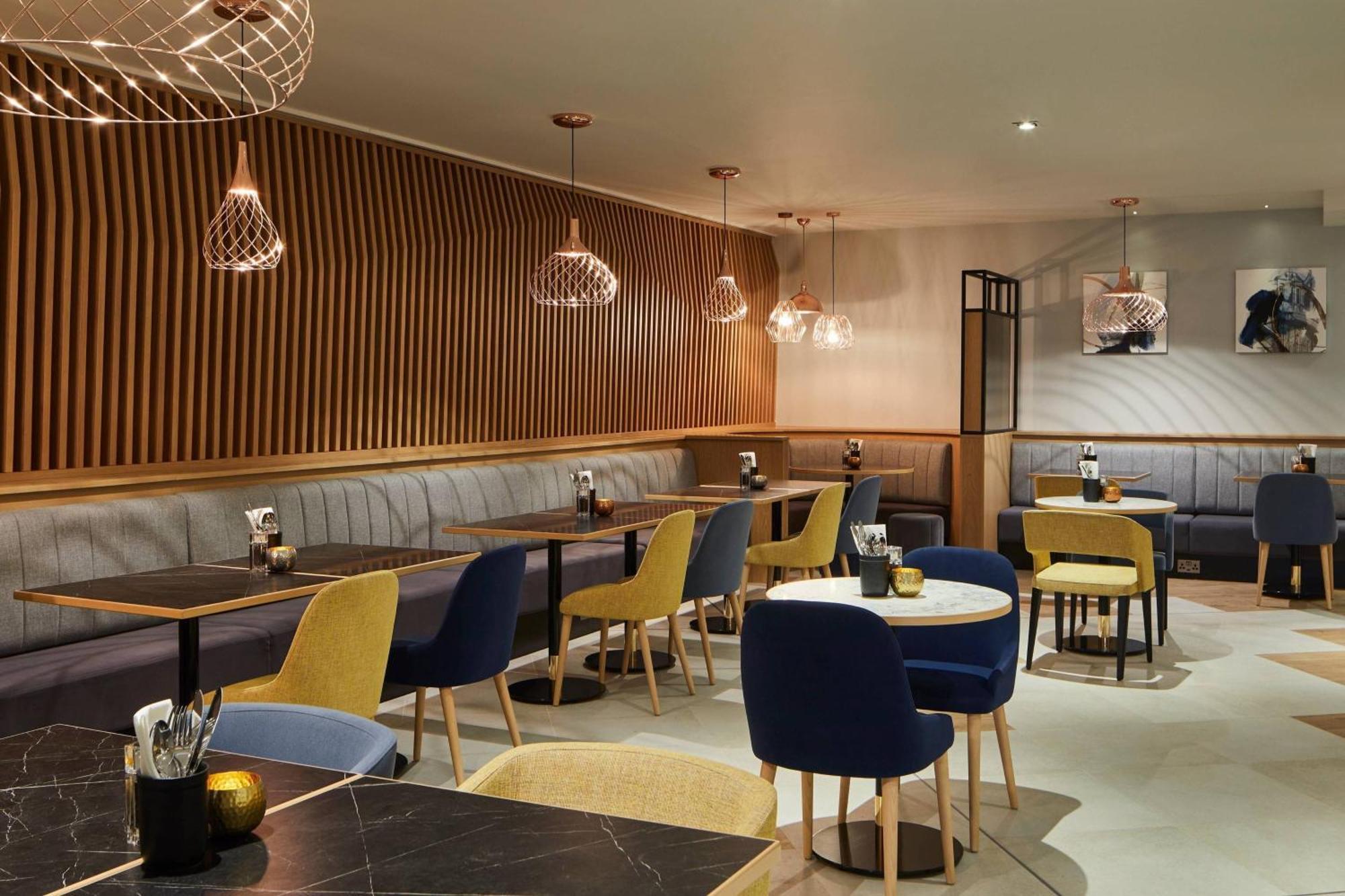 Courtyard By Marriott Oxford City Centre Buitenkant foto