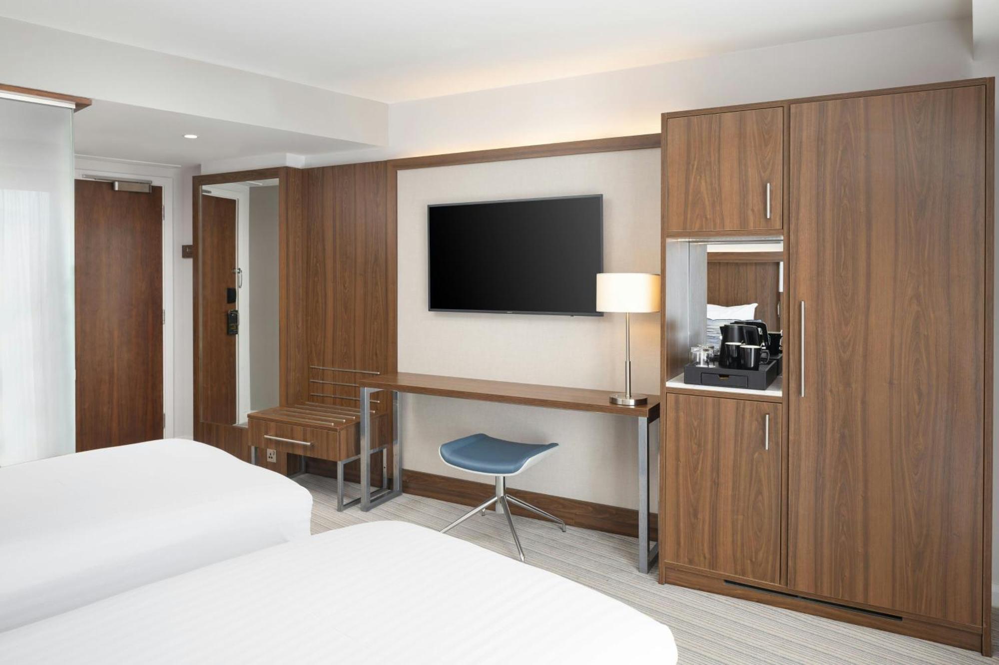 Courtyard By Marriott Oxford City Centre Buitenkant foto