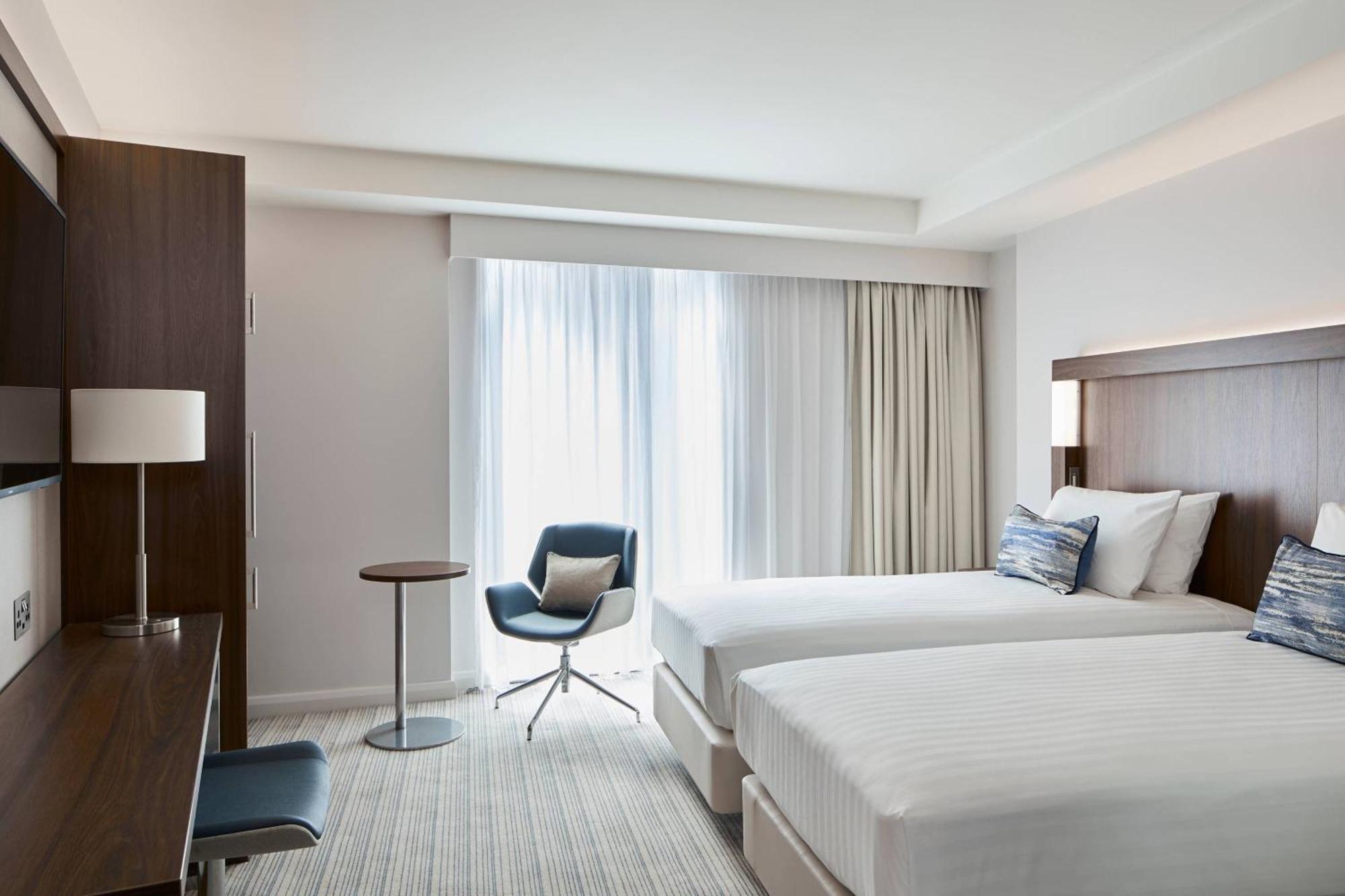 Courtyard By Marriott Oxford City Centre Buitenkant foto
